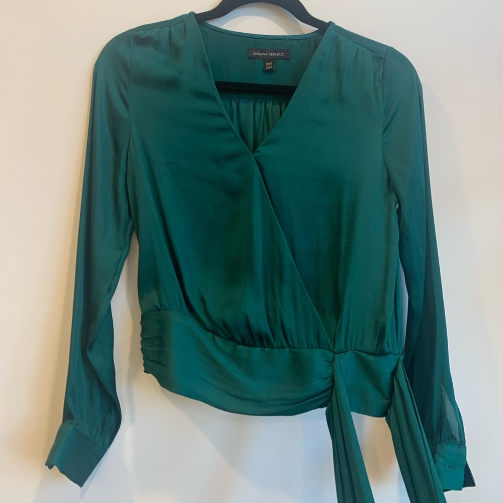 Soft Satin Puff Sleeve Top